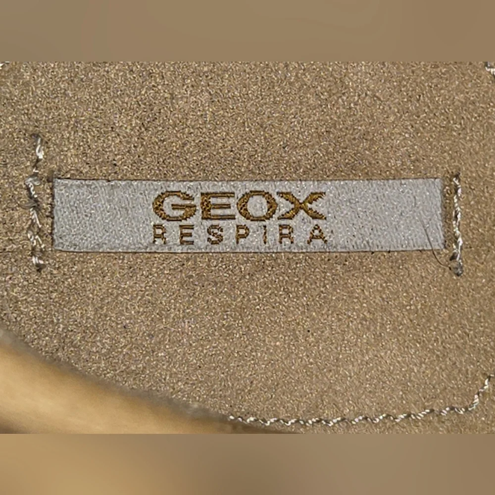 GEOX Respira Waterproof Black Leather Ankle Boots Silver Trim Sz 7 (37.5 EU)